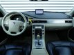 Volvo XC70 - 2.4 D5 Summum Automaat, Leer, Dealer onderhouden - 1 - Thumbnail