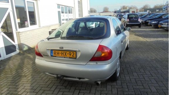 Ford Mondeo - 2.5 V6 First Edition Climate control_ 131.000 N.a.p - 1