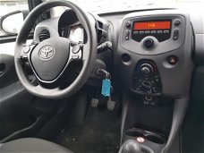 Toyota Aygo - 1.0 VVT-i x-fun Airco en bluetooth