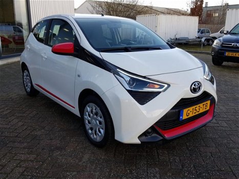 Toyota Aygo - 1.0 VVT-i x-play - 1