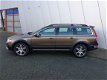 Volvo XC70 - 2.4 D5 Summum I LEDEREN BEKLEDING I CROSS UITVOERING I - 1 - Thumbnail