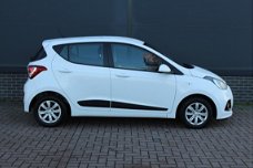 Hyundai i10 - 1.0i i-Motion Comfort Climate / Cruise