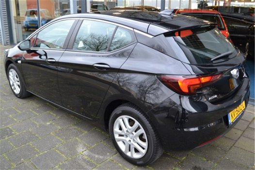 Opel Astra - 1.0 Business+ | Airco | Navi | R-link | Parkeersensoren | Cruise | - 1