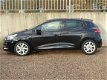Renault Clio - TCe 90 Limited Navigatie / Climate / Keyless - 1 - Thumbnail
