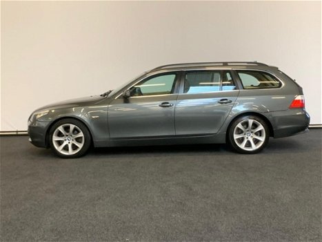 BMW 5-serie Touring - 525i Executive Youngtimer, PANO-DAK, High Executive, aankoopkeuring toegestaan - 1