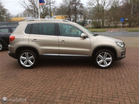 Volkswagen Tiguan - 2.0 TSI Sport&Style 4Motion dvd nav nap boekjes - 1