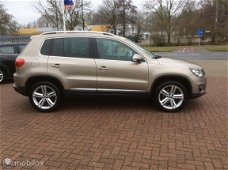 Volkswagen Tiguan - 2.0 TSI Sport&Style 4Motion dvd nav nap boekjes