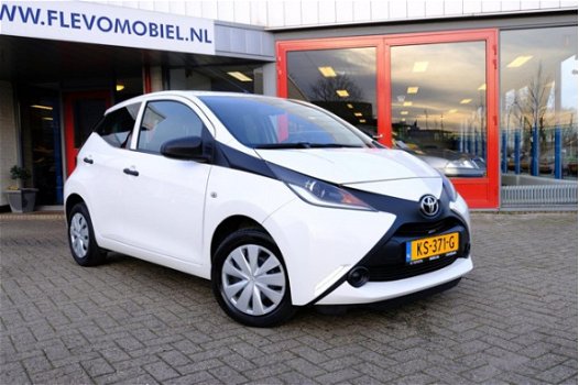 Toyota Aygo - 1.0 VVT-i x-now 5-Deurs Airco - 1