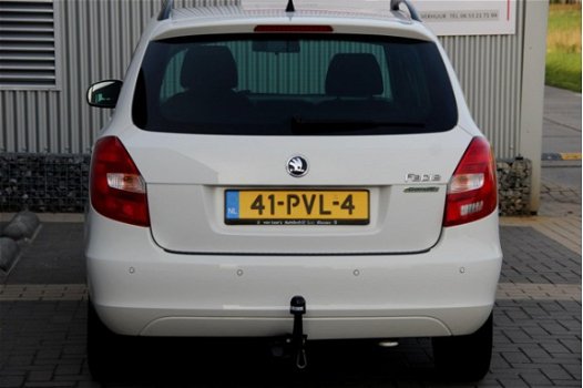 Skoda Fabia Combi - 1.2 TDI Greenline Clima Navi Cruise PDC Telefoon LMV Trekhaak Zeer nette - 1