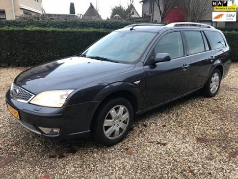 Ford Mondeo Wagon - 1.8-16V Platinum - 1