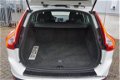 Volvo XC60 - 2.0 D4 Kinetic - 1 - Thumbnail