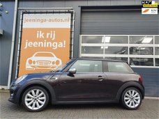 Mini Mini One - 1.2 Business met Navigatie, Cruise control, Airco, Zonnedak 2x