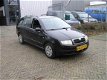 Skoda Fabia Combi - 1.4-16V Flash 2 eigenaar nap aut airco sturbekr apk - 1 - Thumbnail