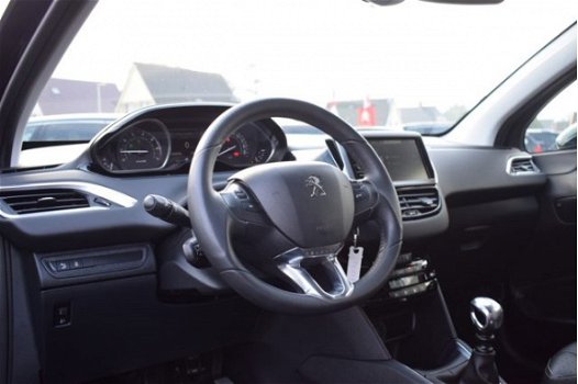 Peugeot 208 - 1.6 THP 160PK Allure Leer | Clima | LMV | PDC | Stoelverwarming | Touchscreen - 1