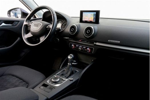 Audi A3 Sportback - 1.4 TFSI G-tron Pro Line S-tronic MMI navigatie/ Bi-xenon/ Climate control/ Pdc/ - 1