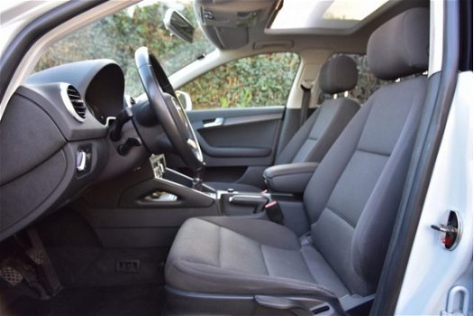 Audi A3 Sportback - 1.6 TDI | SCHUIFDAK | XENON | 17 INCH | NAVIGATIE - 1