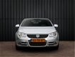 Volkswagen Eos - 2.0 T-FSI, Schuifkanteldak, 100% VW Dealer Onderh., Leer, Automaat, Navi, NL-Auto - 1 - Thumbnail