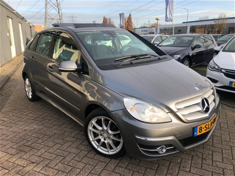 Mercedes-Benz B-klasse - 200 panoramadak - 1