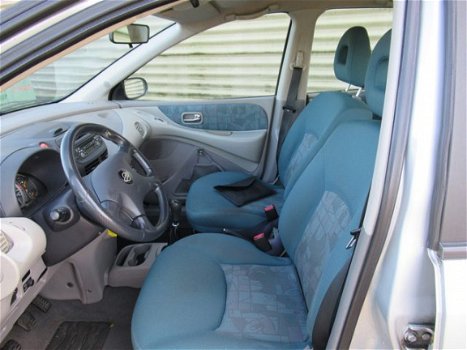 Nissan Almera Tino - 1.8 Luxury [ airco, audio, lmv, trekhaak ] - 1