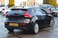 Volvo V40 - 1.6 D2 Momentum Navi | Ecc | Cruise | Pdc | NAP