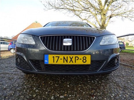 Seat Exeo ST - 1.8 TSI Comfort Edition Slechts 121.000 km + Clima + Cruise Nu € 7.950, - Nieuwe APK - 1