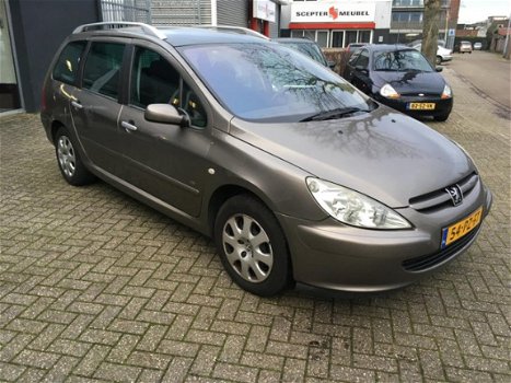 Peugeot 307 SW - 2.0 HDi Pack / CLIMATRONIC / 4 ELECTR RAMEN / PANODAK / APK MAART 2020 / 90 PS - 1