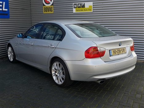 BMW 3-serie - 320i Executive - 1