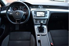 Volkswagen Passat - 2.0 TDI 150 pk Comfortline Navigatie 69.000km