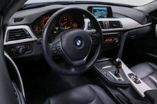 BMW 3-serie - 320i Executive Automaat NL-Auto Leder ECC PDC Achter LMV
