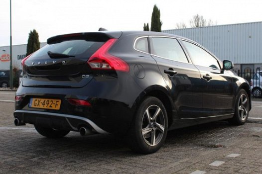 Volvo V40 - 2.0 D2 R-Design (B) + Xenon + Navi + Leder + Pdc - 1