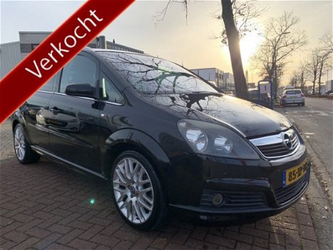 Opel Zafira - 2.2 Cosmo Automaat 7Persoons, Airco/ECC, Navigatie - 1