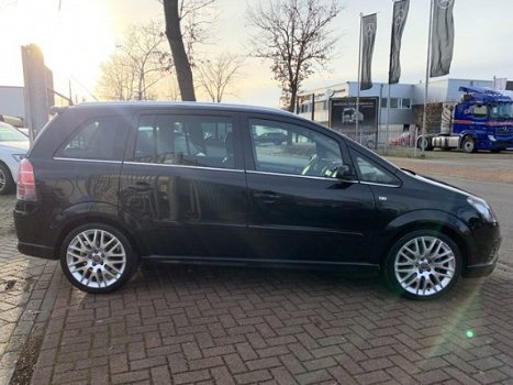 Opel Zafira - 2.2 Cosmo Automaat 7Persoons, Airco/ECC, Navigatie - 1