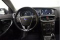 Volvo V40 - 2.0 D4 190 PK Summum Leer | Mem Stoel | 18