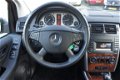 Mercedes-Benz B-klasse - 200 AUTOMAAT 1eEIG LEDER/NAVI/PDC/CLIMA PERFECTE STAAT - 1 - Thumbnail