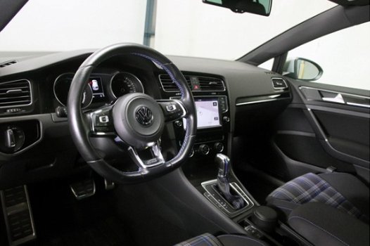 Volkswagen Golf - 1.4 TSI 204pk GTE DSG Navigatie Parkeersensoren LED Sportstuur - 1