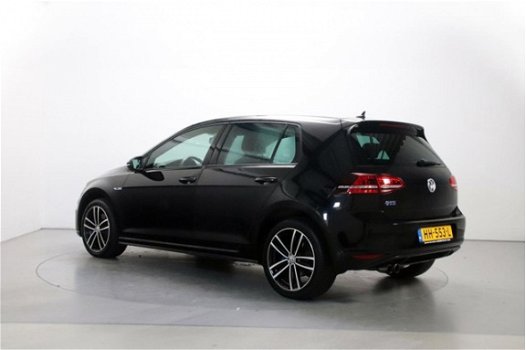 Volkswagen Golf - 1.4 TSI 204pk GTE DSG Navigatie Parkeersensoren App-Connect Climate Control - 1