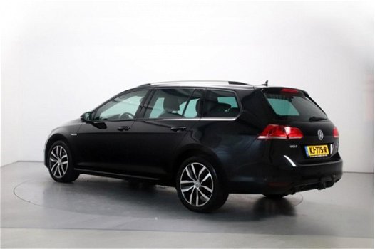 Volkswagen Golf Variant - 1.0 TSI Connected Series 6-bak Leder DAB+ Camera Navigatie Climate Control - 1