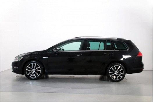 Volkswagen Golf Variant - 1.0 TSI Connected Series 6-bak Leder DAB+ Camera Navigatie Climate Control - 1