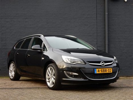 Opel Astra Sports Tourer - 1.4 Turbo Cosmo NAVI CRUISE STOELVERWARMING ACHTERUITRIJCAMERA - 1