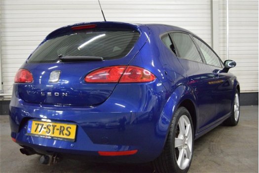 Seat Leon - 2.0 FSI Stylance AUTOMAAT - 1