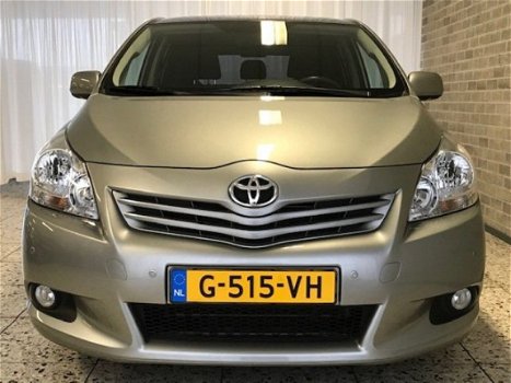 Toyota Verso - 1.8 Automaat 7-Persoons/Navi/ECC/Panodak/LM-velgen/PDC - 1