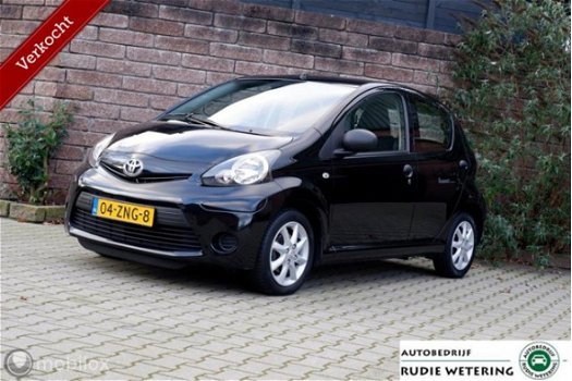 Toyota Aygo - 1.0 VVT-i 68PK Comfort 5 Drs. Airco/lmv - 1