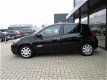 Renault Clio - 1.5 DCI 85 ECO Authentique 5 Drs 2012 - 1 - Thumbnail