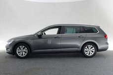 Volkswagen Passat Variant - 1.6 TDI 120pk DSG-7 CONNECTED-SERIES FULL-LED / NAVI / CLIMA / PDC / ERG