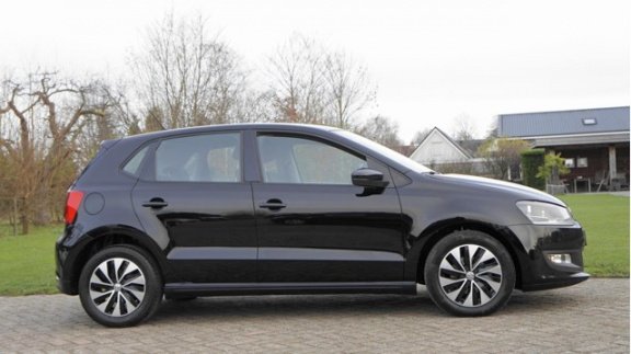 Volkswagen Polo - 1.4 TDI BlueMotion Autom Airco navigatie 5 drs - 1