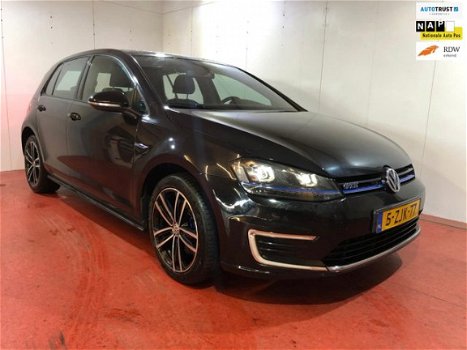 Volkswagen Golf - 1.4 TSI GTE - 1