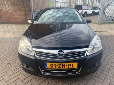 Opel Astra - 1.6 Temptation LPG G3 - 1