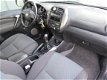 Toyota RAV4 - 2.0 D4-D Sol //APK//NAP//Airco//Cruise//Elec.Ramen//CV+AB//Trekhaak// - 1 - Thumbnail