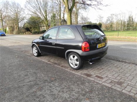 Opel Corsa - 1.2i-16V Sport - 1