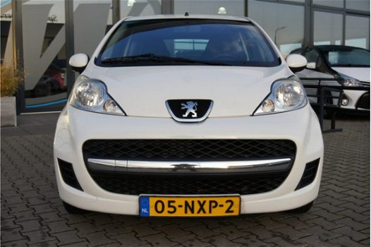 Peugeot 107 - 1.0-12V Millesim 200 - 1